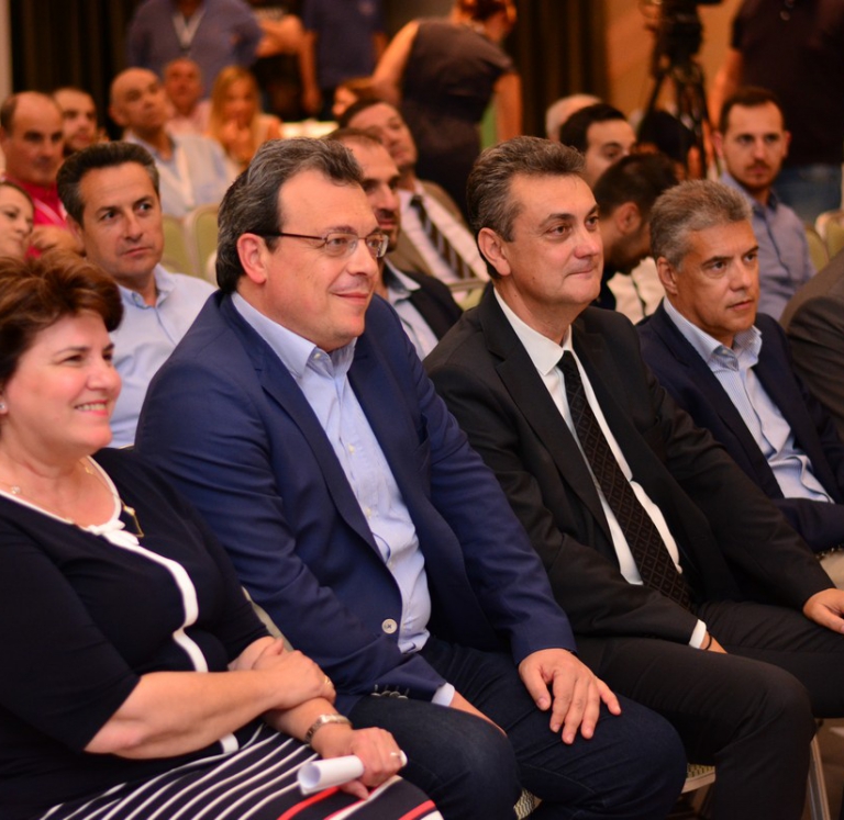 AKP_7016